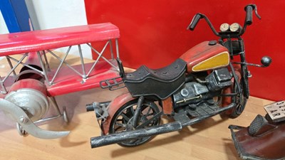 Lot 87 - BOX OF TIN PLATE MODELS