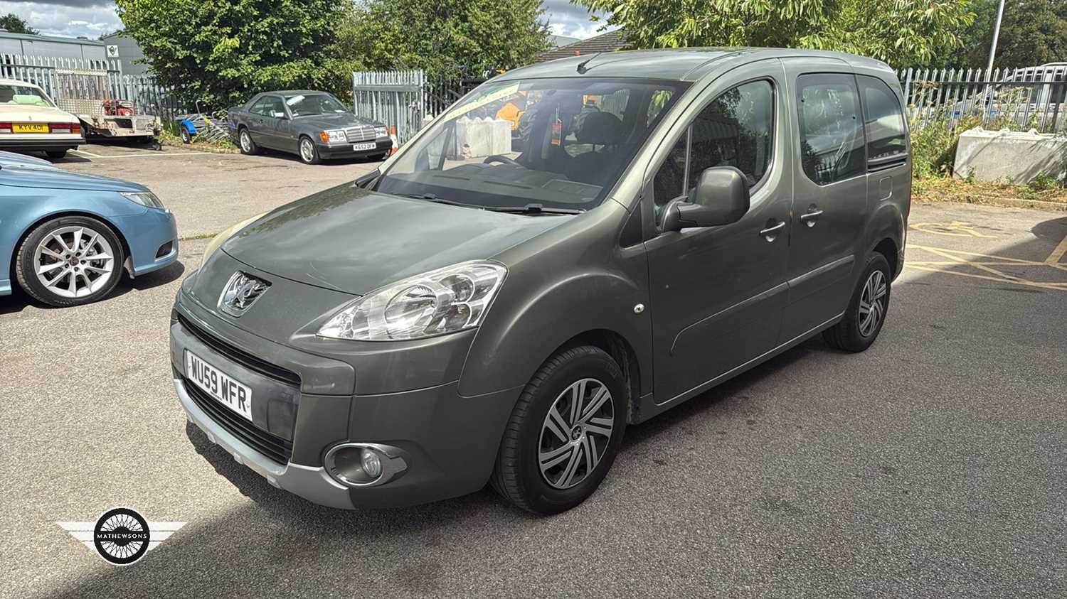 Lot 416 - 2009 PEUGEOT PARTNER TEPEE S HDI 75