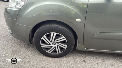 Lot 416 - 2009 PEUGEOT PARTNER TEPEE S HDI 75