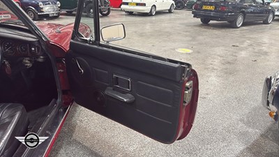 Lot 386 - 1979 MG B GT