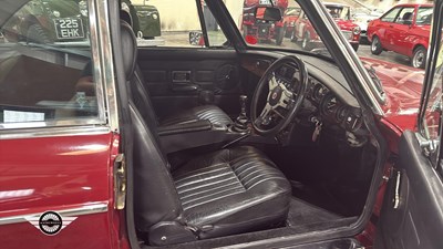 Lot 386 - 1979 MG B GT