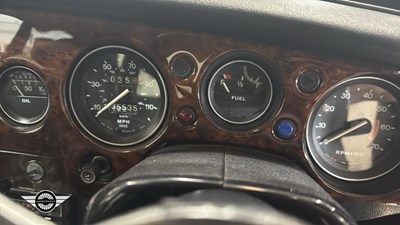 Lot 386 - 1979 MG B GT