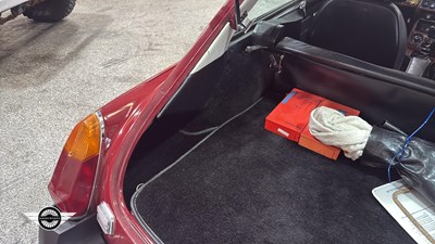 Lot 386 - 1979 MG B GT