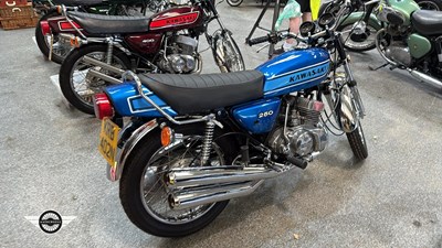 Lot 584 - 1975 KAWASAKI