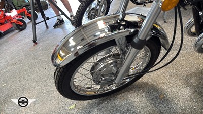 Lot 584 - 1975 KAWASAKI