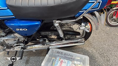 Lot 584 - 1975 KAWASAKI