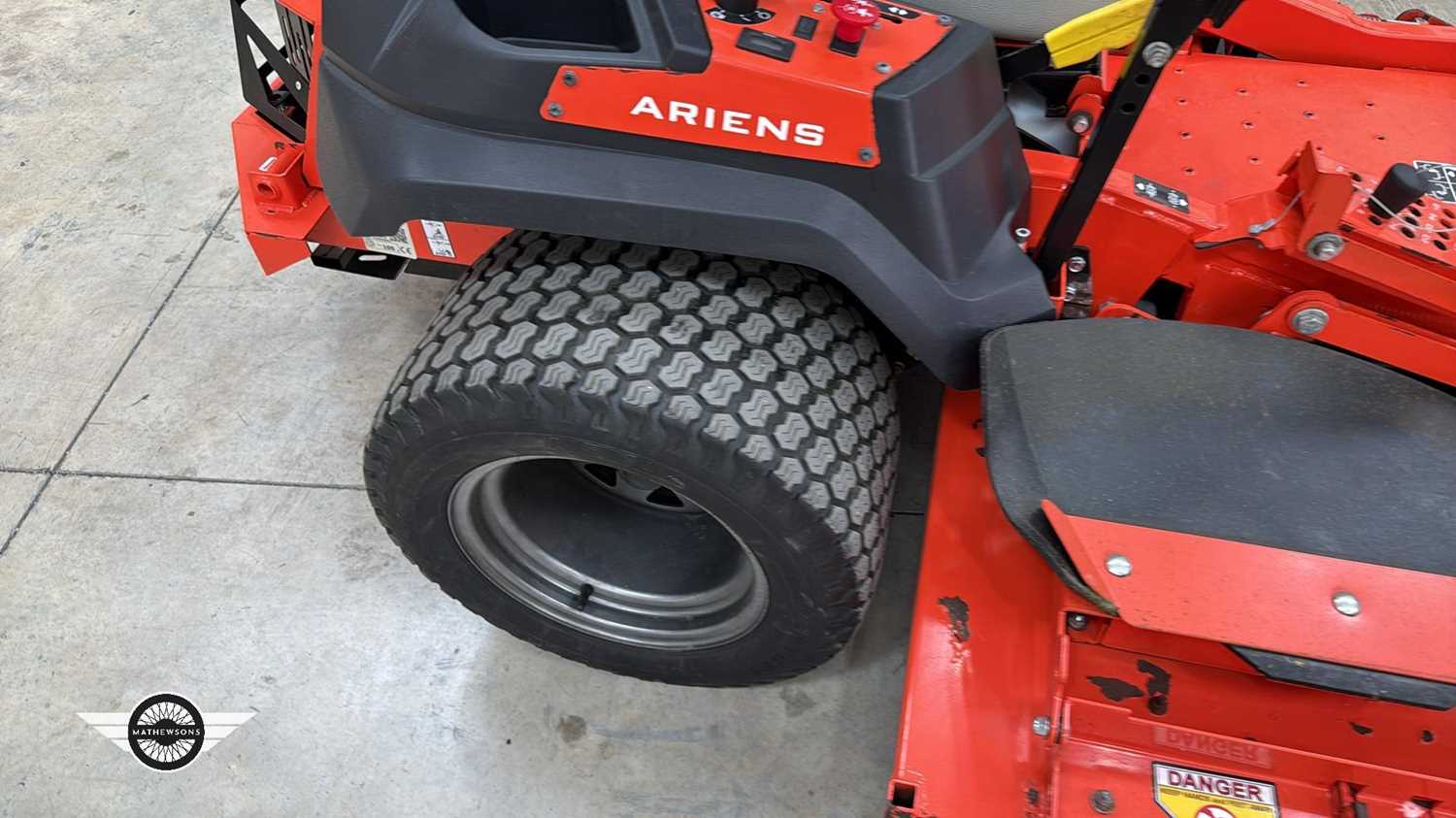 Lot 694 - 2020 ARIENS ZENITH