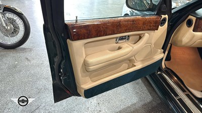 Lot 504 - 1998 BENTLEY ARNAGE AUTO