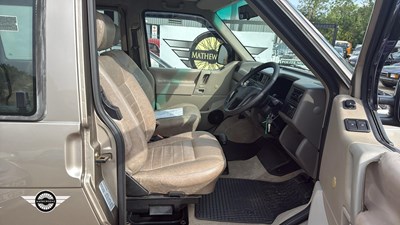 Lot 466 - 1994 VOLKSWAGEN TRANS CARAVELLE GL A
