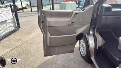 Lot 466 - 1994 VOLKSWAGEN TRANS CARAVELLE GL A