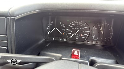 Lot 470 - 1995 VOLKSWAGEN TRANSPORTER CARAVELLE