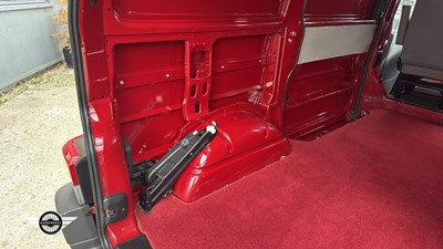 Lot 470 - 1995 VOLKSWAGEN TRANSPORTER CARAVELLE