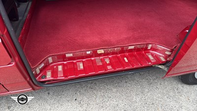 Lot 470 - 1995 VOLKSWAGEN TRANSPORTER CARAVELLE