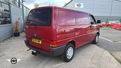 Lot 470 - 1995 VOLKSWAGEN TRANSPORTER CARAVELLE