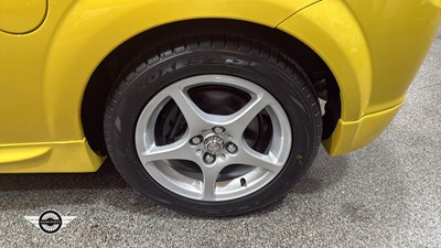 Lot 524 - 2001 TOYOTA MR2 ROADSTER VVTI