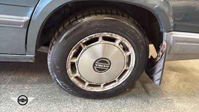 Lot 484 - 1990 VOLVO 740 GLE AUTO