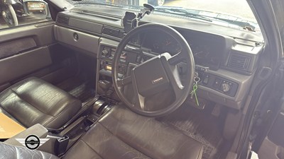 Lot 484 - 1990 VOLVO 740 GLE AUTO