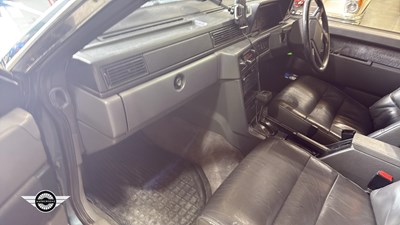 Lot 484 - 1990 VOLVO 740 GLE AUTO