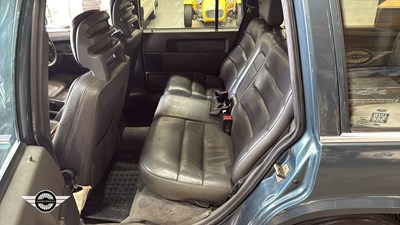 Lot 484 - 1990 VOLVO 740 GLE AUTO