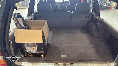 Lot 484 - 1990 VOLVO 740 GLE AUTO