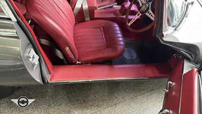 Lot 490 - 1966 JAGUAR 'E' TYPE