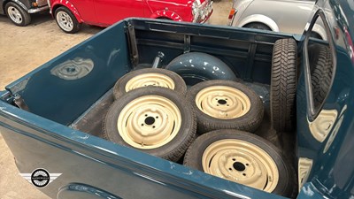 Lot 572 - 1972 MORRIS 6 CWT VAN