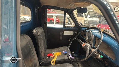 Lot 572 - 1972 MORRIS 6 CWT VAN