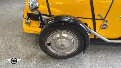 Lot 590 - 1976 CITROEN AMI 8 CONFORT
