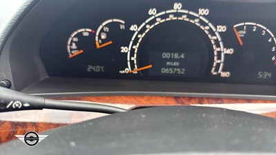 Lot 602 - 1999 MERCEDES S320 AUTO