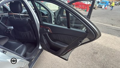 Lot 602 - 1999 MERCEDES S320 AUTO