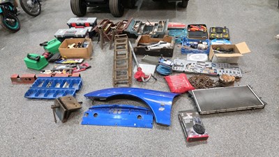 Lot 865 - SELECTION OF MEMORABILIA/AUTO JUMBLE BUNDLE