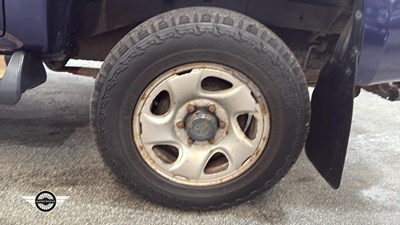 Lot 612 - 2002 TOYOTA HILUX 4WD