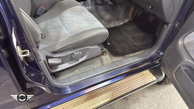 Lot 612 - 2002 TOYOTA HILUX 4WD