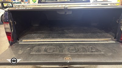 Lot 612 - 2002 TOYOTA HILUX 4WD