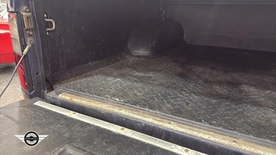 Lot 612 - 2002 TOYOTA HILUX 4WD