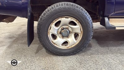 Lot 612 - 2002 TOYOTA HILUX 4WD
