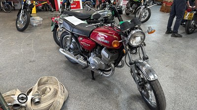 Lot 824 - 1975 SUZUKI GT500