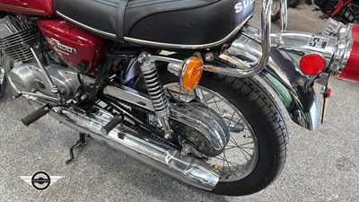 Lot 60 - 1975 SUZUKI GT500