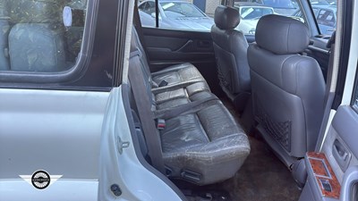 Lot 896 - 1993 TOYOTA LANDCRUISER VX AUTO