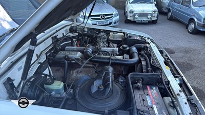 Lot 896 - 1993 TOYOTA LANDCRUISER VX AUTO