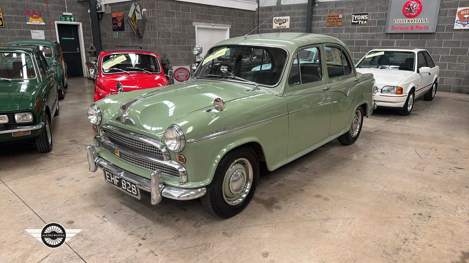 Lot 862 - 1957 MORRIS ISIS