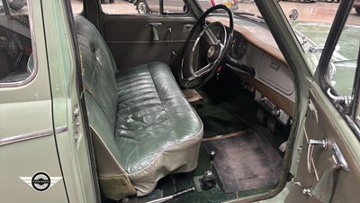 Lot 862 - 1957 MORRIS ISIS
