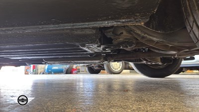 Lot 536 - 1983 MERCEDES 380 SL AUTO