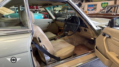 Lot 536 - 1983 MERCEDES 380 SL AUTO