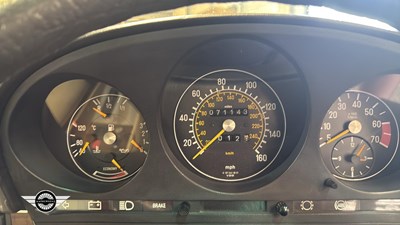 Lot 536 - 1983 MERCEDES 380 SL AUTO