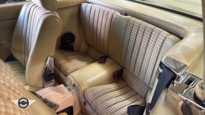 Lot 536 - 1983 MERCEDES 380 SL AUTO