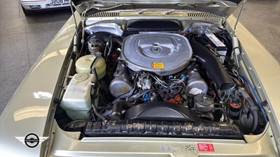 Lot 536 - 1983 MERCEDES 380 SL AUTO