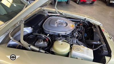 Lot 536 - 1983 MERCEDES 380 SL AUTO