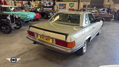 Lot 536 - 1983 MERCEDES 380 SL AUTO