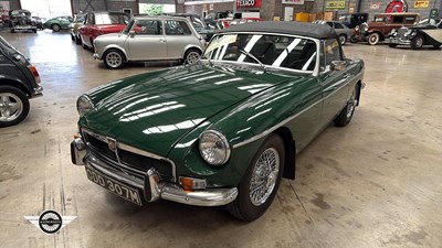 Lot 746 - 1973 MG B
